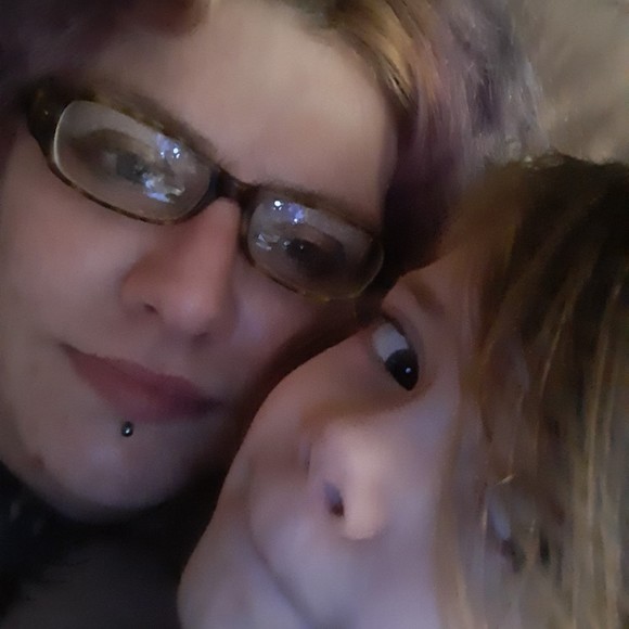 Meet your Posher, Stephanie - Picture 1 of 1